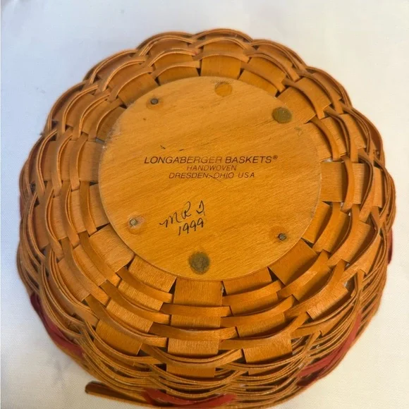 Longaberger Hand-Woven Basket with PLASTIC insert and Floral Liner 1999 - Picture 8 of 14